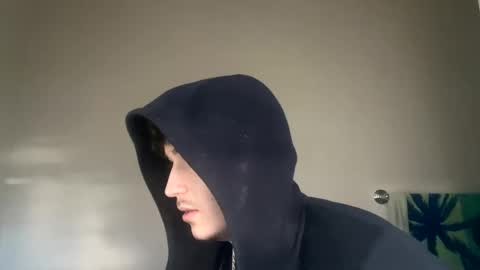 Snapshot of yungstudbev chatting on January 24, 1:57 pm yungstudbev online show from January 24, 1:57 pm