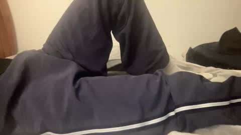 yungwolf69 online show from December 4, 8:10 am