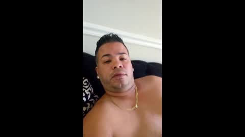 yuni89 online show from June 8, 1:45 pm