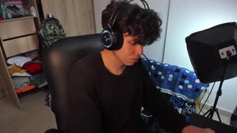 yurii_moody online show from September 19, 9:47 pm