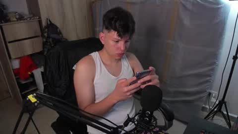 yurii_moody online show from February 23, 2:03 am