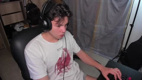 yurii_moody online show from December 7, 2:53 am