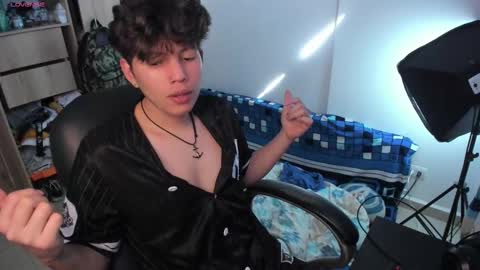 yurii_moody online show from September 21, 8:31 pm