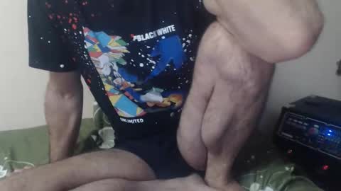 yvesstorm5 online show from January 5, 5:49 pm