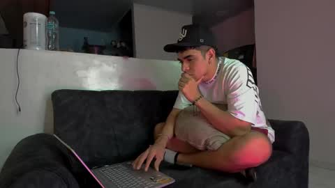 zac online show from January 26, 6:07 am