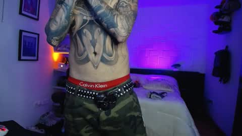 zac_muller1 online show from March 4, 1:12 am