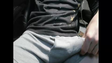 zach52590 online show from October 30, 12:17 pm