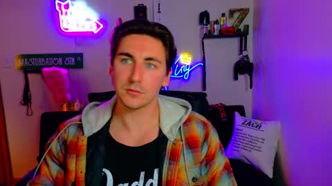 Zach Rhyder online show from March 18, 1:52 am