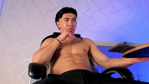 zack conor online show from February 11, 12:37 am