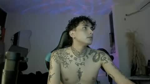 zack_tattoo online show from August 8, 1:34 am