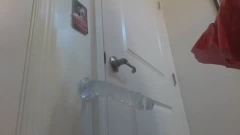 Snapshot of zaddypeg123 chatting on September 20, 6:02 am zaddypeg123 online show from September 20, 6:02 am