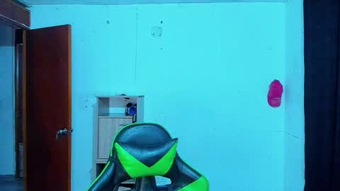 BiG Zafiro online show from March 7, 12:03 pm