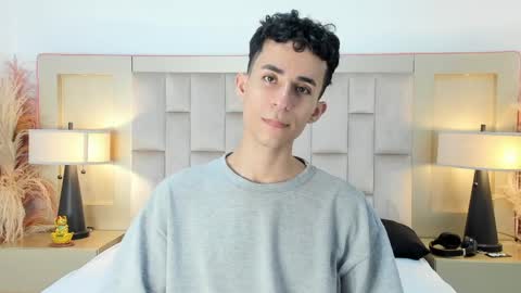 zahir_ashar online show from March 31, 12:34 am