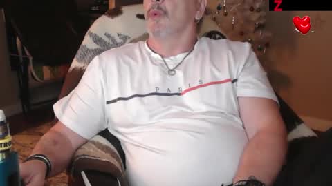 Snapshot of zander007 chatting on October 24, 3:47 pm zander007 online show from October 24, 3:47 pm