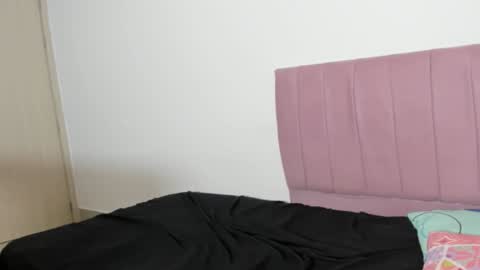 Snapshot of zanxley_ chatting on December 9, 7:39 am zanxley_ online show from December 9, 7:39 am