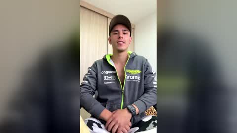 Zayn online show from January 10, 9:06 pm