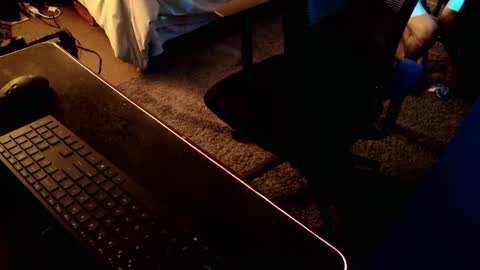 Zerces online show from December 10, 11:31 pm