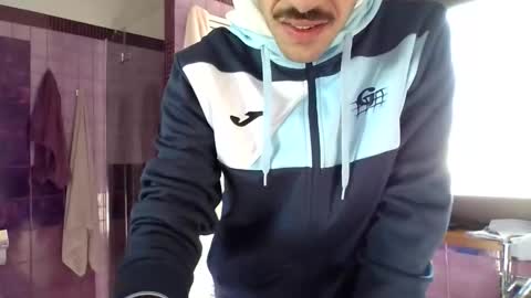 zeta214 online show from January 8, 9:25 am