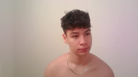 zeus_183 online show from December 4, 1:29 pm