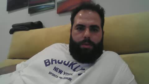 Snapshot of zeusateneo chatting on December 15, 12:29 am Zeus online show from December 15, 12:29 am