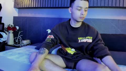 zeus online show from February 3, 2:58 am