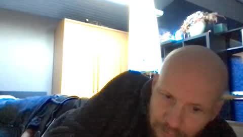 Snapshot of zolexthomas chatting on October 24, 3:36 pm zolexthomas online show from October 24, 3:36 pm
