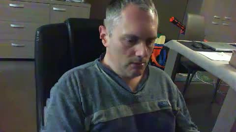 zultem online show from March 12, 4:51 am