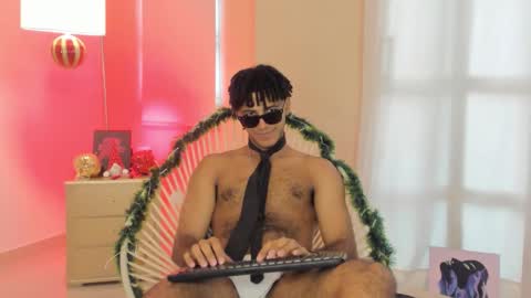 zyan_moreno online show from November 30, 5:04 pm