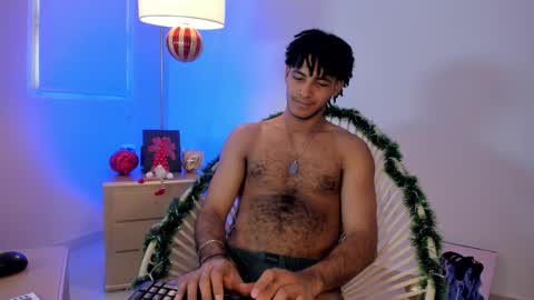 zyan_moreno online show from December 3, 6:14 pm