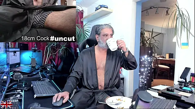 OnlineBossUK online show from December 14, 11:23 pm