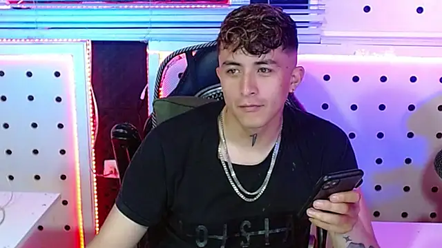 Darko0717 online show from November 1, 10:58 pm