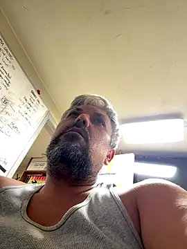 tank32s online show from September 14, 4:58 am