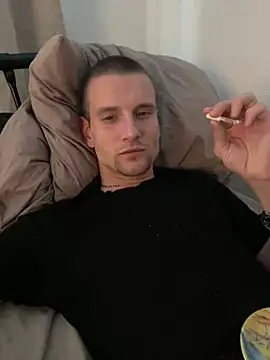 ETHAN MOORE online show from July 15, 10:33 am