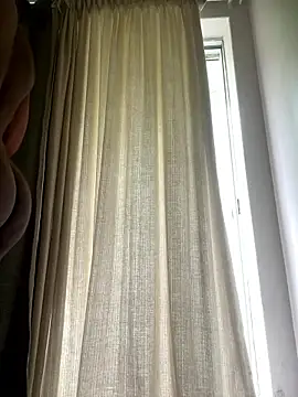 YesTheSexiest online show from January 6, 11:14 am