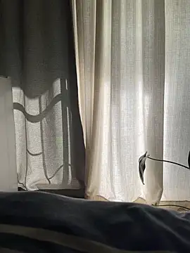 YesTheSexiest online show from March 8, 1:01 pm