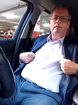 stiffandlubedxh online show from February 5, 7:59 am