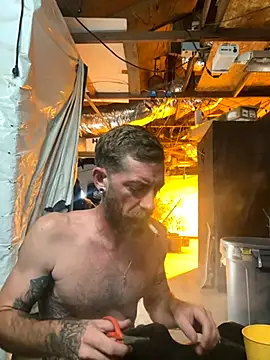 mandjpuff2 online show from September 23, 6:24 am