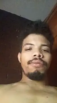 Snapshot of danidiazto2023 chatting on February 6, 7:35 am danidiazto2023 online show from February 6, 7:35 am