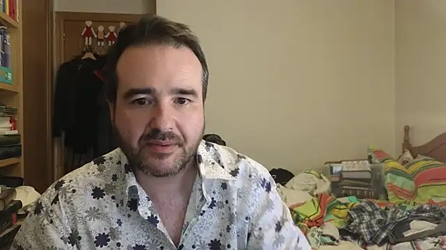 curiosillo83 online show from May 28, 2:48 pm