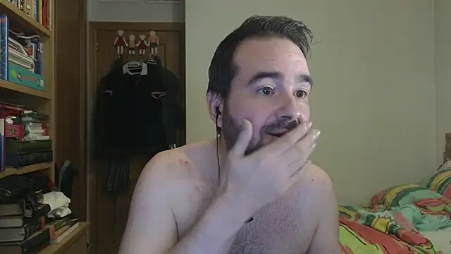 curiosillo83 online show from May 31, 3:11 pm