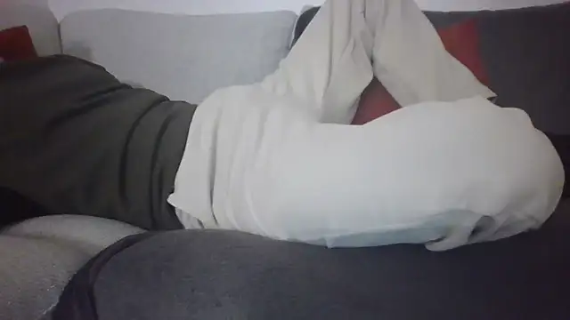 jouet75 online show from February 9, 10:25 pm