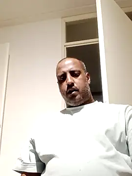 bink1982 online show from February 18, 9:01 pm