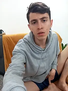 Snapshot of Norehg chatting on March 1, 9:29 am Norehg online show from March 1, 9:29 am