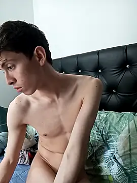 Snapshot of Norehg chatting on March 6, 8:05 pm Norehg online show from March 6, 8:05 pm