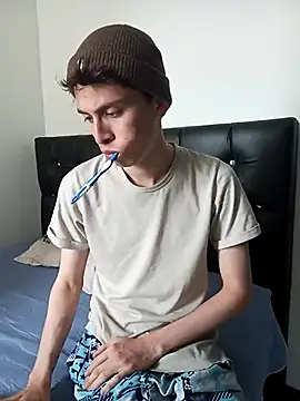 Snapshot of Norehg chatting on March 8, 4:05 pm Norehg online show from March 8, 4:05 pm