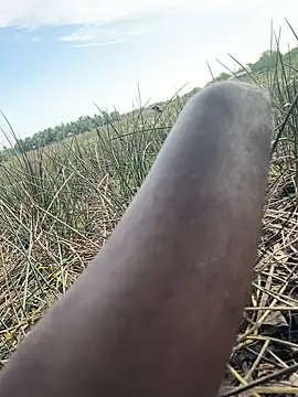 Snapshot of Yurt000 chatting on September 28, 10:57 am Yurt000 online show from September 28, 10:57 am