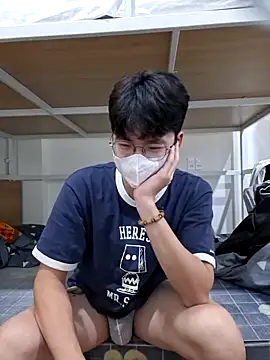 Gwencloudy online show from June 4, 3:18 pm
