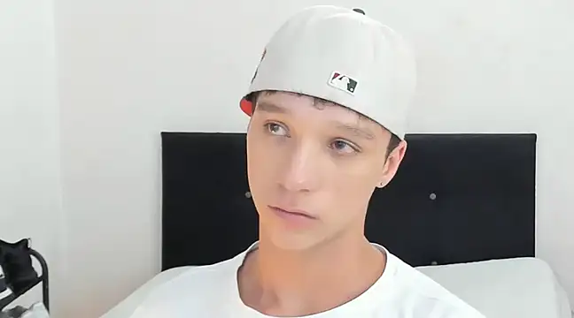 angelcortes online show from January 26, 10:02 pm