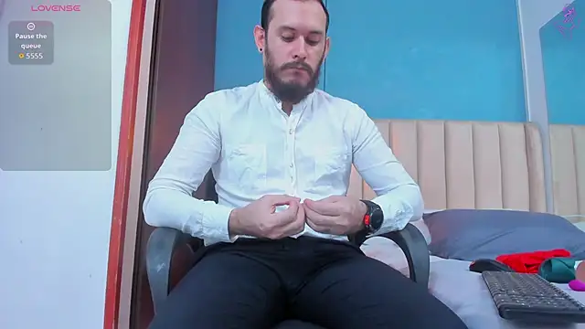 jeanpiere  online show from December 18, 5:14 am