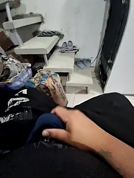 Snapshot of Jununnk chatting on September 19, 9:36 pm Jununnk online show from September 19, 9:36 pm